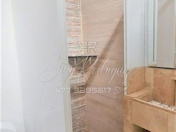 CASA EN VENTA, TRANSPORTISTAS Y HERMENEGILDO, REMODELADA, 3 REC, SIN GRAVAMEN