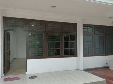 Rumah 2 Lantai Siap Huni Ngagel Timur Surabaya