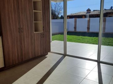 EN VENTA CASA NUEVA DE UN PISO EN TEQUISQUIAPAN