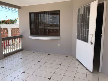 Se Vende Casa Cerca del Mar en Costa de Oro - Salinas