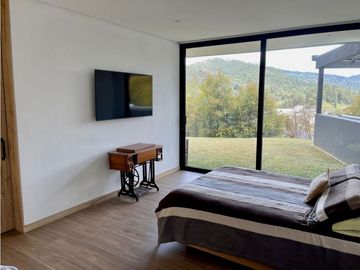 VENTA CASA CAMPESTRE EN EL RETIRO SECTOR LA FE
