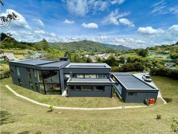 VENTA CASA CAMPESTRE EN EL RETIRO SECTOR LA FE