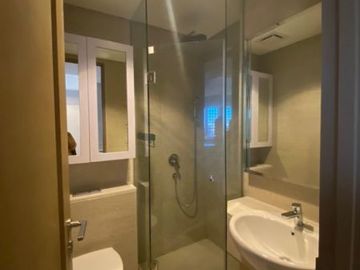 Disewakan 1 bedroom taman anggrek residence FULL FURNISH