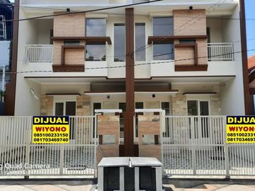 Rumah Rungkut Harapan Hadap Barat Dekat Tol Pondok Candra