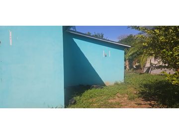 VENDO CASA EN ALGARROBOS