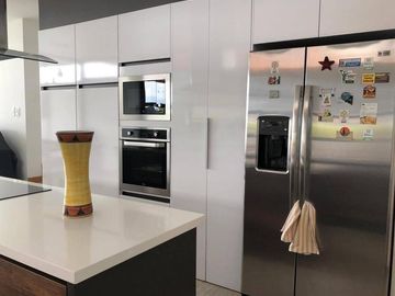 Oportunidad! Espectacular casa 3 dorm., amplio jardín, Conjunto Privado, Nayón