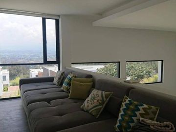 Oportunidad! Espectacular casa 3 dorm., amplio jardín, Conjunto Privado, Nayón