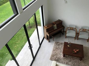 Oportunidad! Espectacular casa 3 dorm., amplio jardín, Conjunto Privado, Nayón