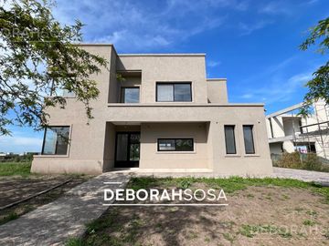 Casa en venta en 5 ambientes Al Agua 2 plantas - El Canton - Escobar, Zona Norte(Con Renta)