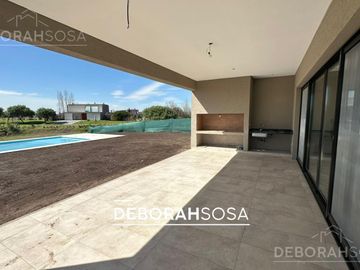 Casa en venta en 5 ambientes Al Agua 2 plantas - El Canton - Escobar, Zona Norte(Con Renta)