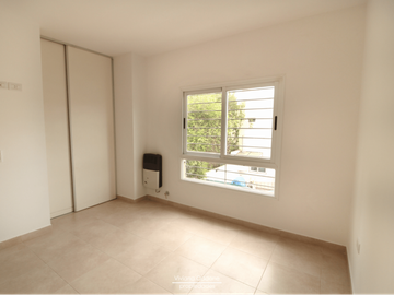 Dúplex minimalista en venta Ituzaingó