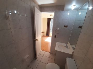 Departamento en Venta en San Isidro con Alonso Ovalle. Metro Santa Lucía