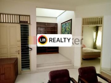 RUMAH FULLY FURNISHED DI CIDENG TIMUR AREA JAKARTA PUSAT