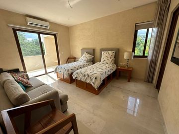 Casa en Venta en Mérida, Xtakay, Country Club, Komchen