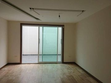 Venta casa 3 dormitorios, Sector Nayón, Por estrenar, acabados de primera