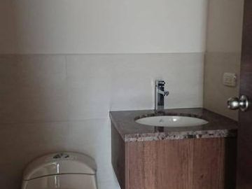Venta casa 3 dormitorios, Sector Nayón, Por estrenar, acabados de primera