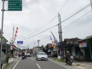Selatan Kampus UII, Tanah Jakal km 12, Luas 140 m2,