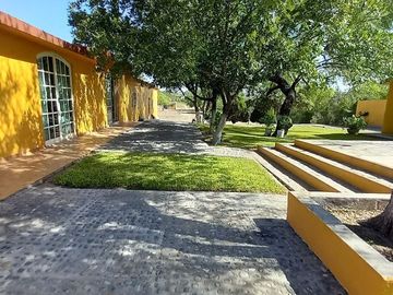 QUINTA EN VENTA CENTRO CIENEGA DE FLORES