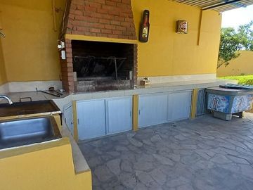 QUINTA EN VENTA CENTRO CIENEGA DE FLORES