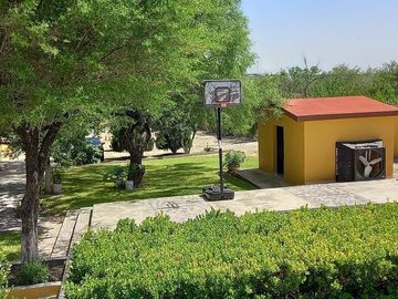 QUINTA EN VENTA CENTRO CIENEGA DE FLORES