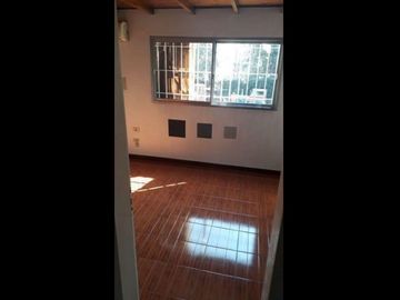 Casa en venta en Villa Luzuriaga