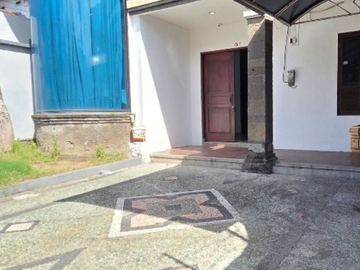 RUMAH STYLE VILLA DAN TANAH DI PERMATA GATSU REGENCY DENPASAR