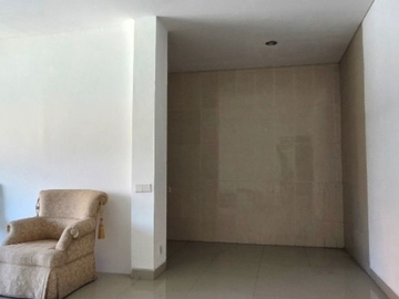 RUMAH STYLE VILLA DAN TANAH DI PERMATA GATSU REGENCY DENPASAR