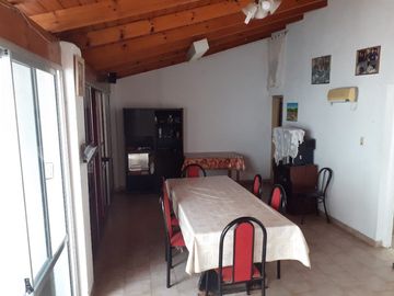 Chalet en venta en Banfield Este
