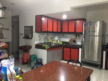 DIJUAL CEPAT !! Rumah Bagus 2 Kavling Jadi 1, HargaOk Bisa Nego