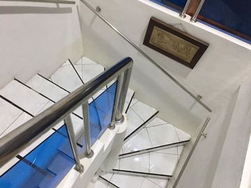 DIJUAL CEPAT !! Rumah Bagus 2 Kavling Jadi 1, HargaOk Bisa Nego