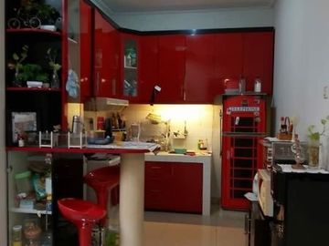 Rumah Cantik di Taman Holis Indah Bandung