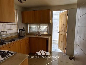Casa en Venta en Apacible 1