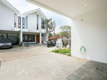 Dijual Rumah 2Lt Siap Huni Di Pondok Cabe ilir Pamulang