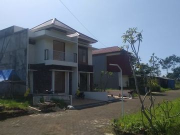 Dijual Villa Murah Depan BNS Kota Batu