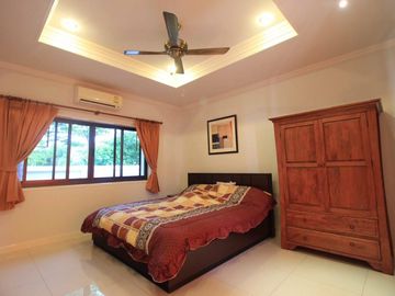 Specious Pool Villa in the North of Hua Hin