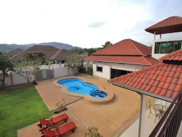 Specious Pool Villa in the North of Hua Hin