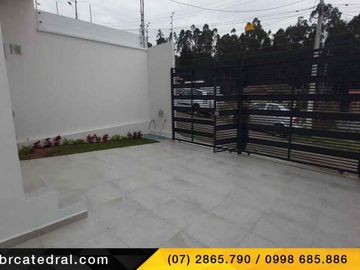 Casa de venta en Av. Ricardo Duran  – código:18918