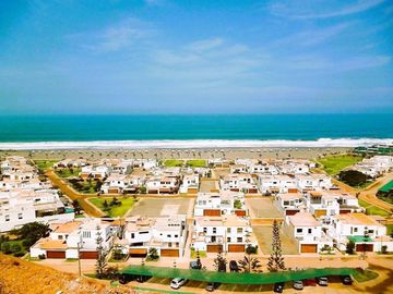 LINDA CASA DE PLAYA EN VENTA PLAYA BOCA LEON