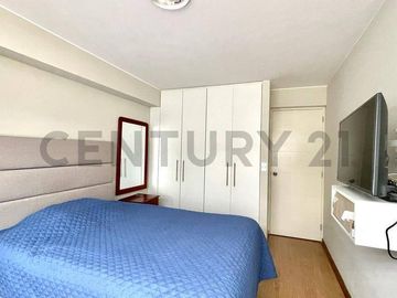 Venta dpto. con 2 terrazas en Surco
