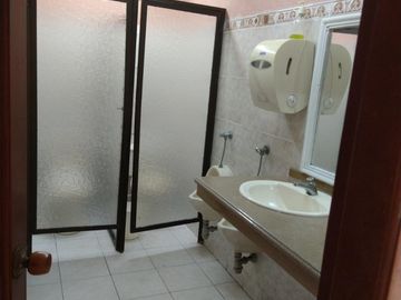 casa-local en venta en nuevo horizonte. Cod V100791