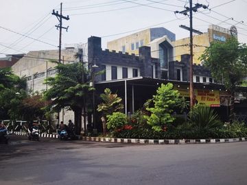 Disewakan Ruko raya Darmo Permai Dimensi : 12x30