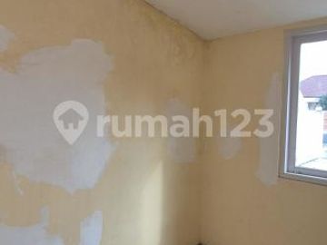 Rumah 1.5 Lantai Rungkut Surabaya - Rm106apd