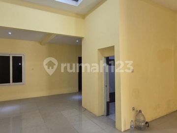 Rumah 1.5 Lantai Rungkut Surabaya - Rm106apd