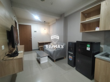 Dijual Oak Tower B Lantai 11 – View Kolam Renang, Full Furnish, 2 Bedroom, AJB Ready