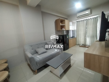 Dijual Oak Tower B Lantai 11 – View Kolam Renang, Full Furnish, 2 Bedroom, AJB Ready