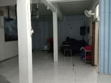 DIJUAL rumah di Jl Kencanasari Barat Surabaya. *TN