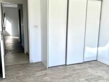 casa en venta 4 ambientes, industrial moderna,  La Reserva de Hudson