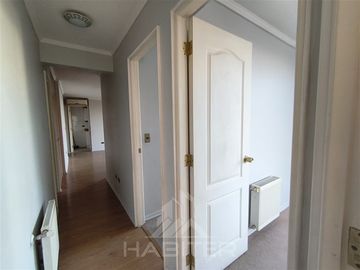 Departamento en venta de 3 dorm. en Los Angeles