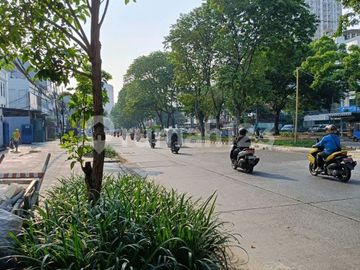 Tanah 700M2 Super Murah di Bawah NJOP 50% di Jln. Pangeran Jayakarta, Jakarta Pusat