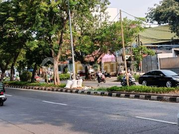 Tanah 700M2 Super Murah di Bawah NJOP 50% di Jln. Pangeran Jayakarta, Jakarta Pusat